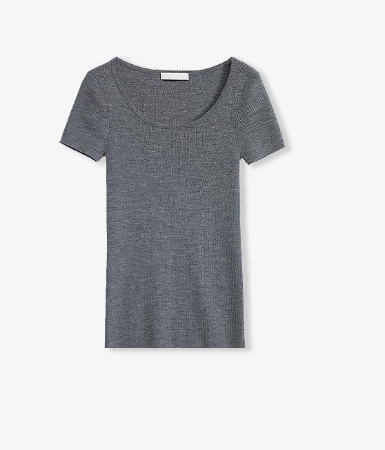 German Yangtze Machine Washable Wool Round Neck Slim Short Sleeve Top for Women