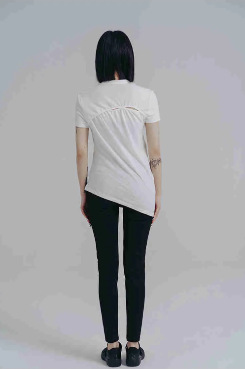Wallcy Irregular Hem T-Shirt - White