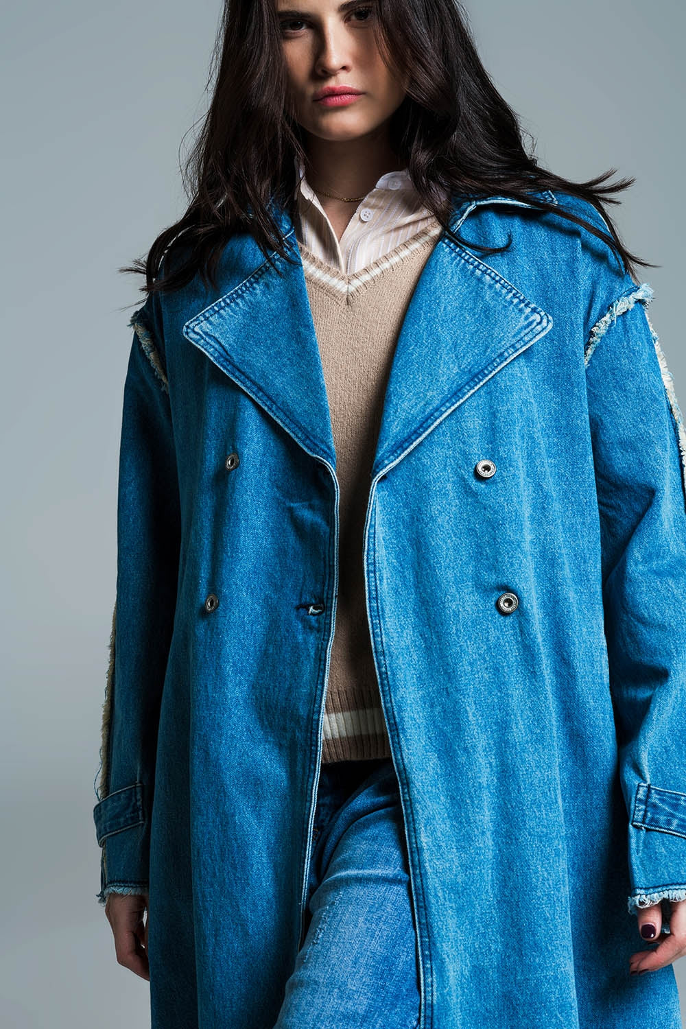 Demin Trench Coat With Belt and Raw Edges in Mid Wash