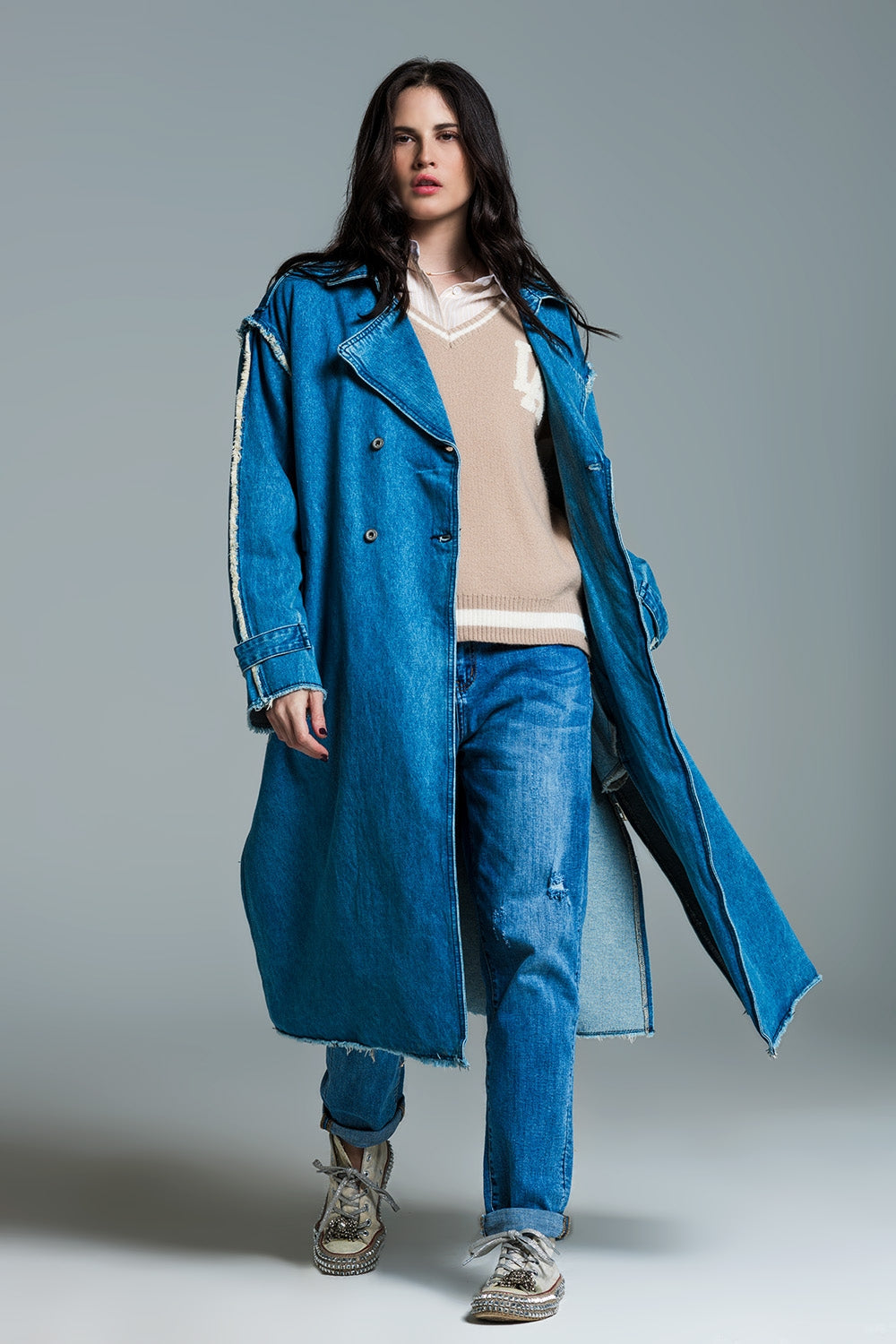 Demin Trench Coat With Belt and Raw Edges in Mid Wash