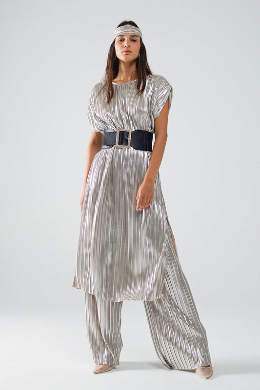 Silver Pleated Dress With Belt and Short Sleeves